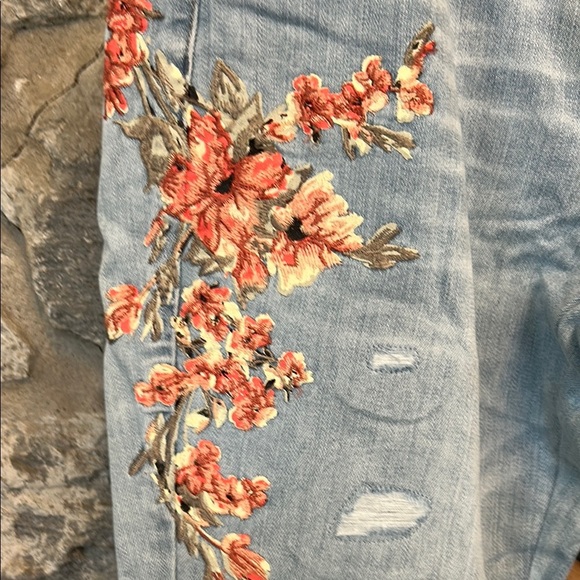 WHBM Floral Embroidered Jeans *host pick* - Picture 2 of 9